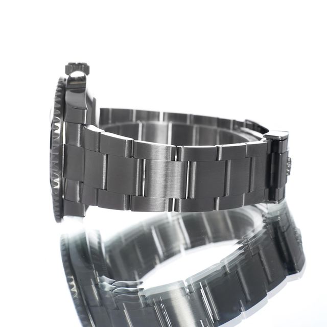 Rolex Submariner 116610 LN Image 2